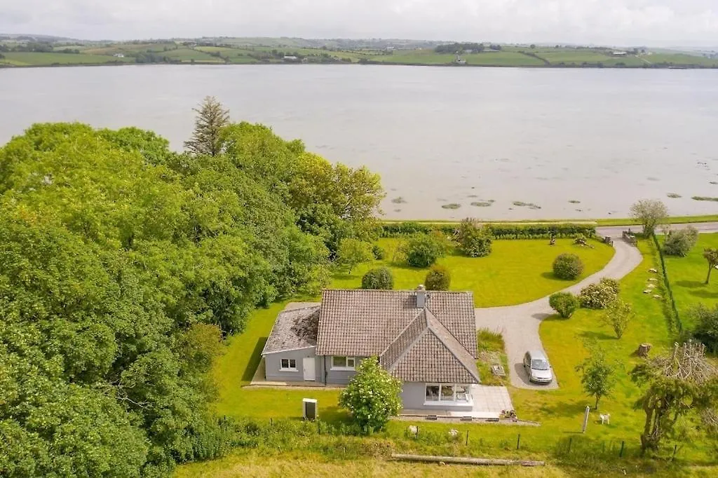 2 Bed Waterfront Property - Close To Courtmacsherry Cork