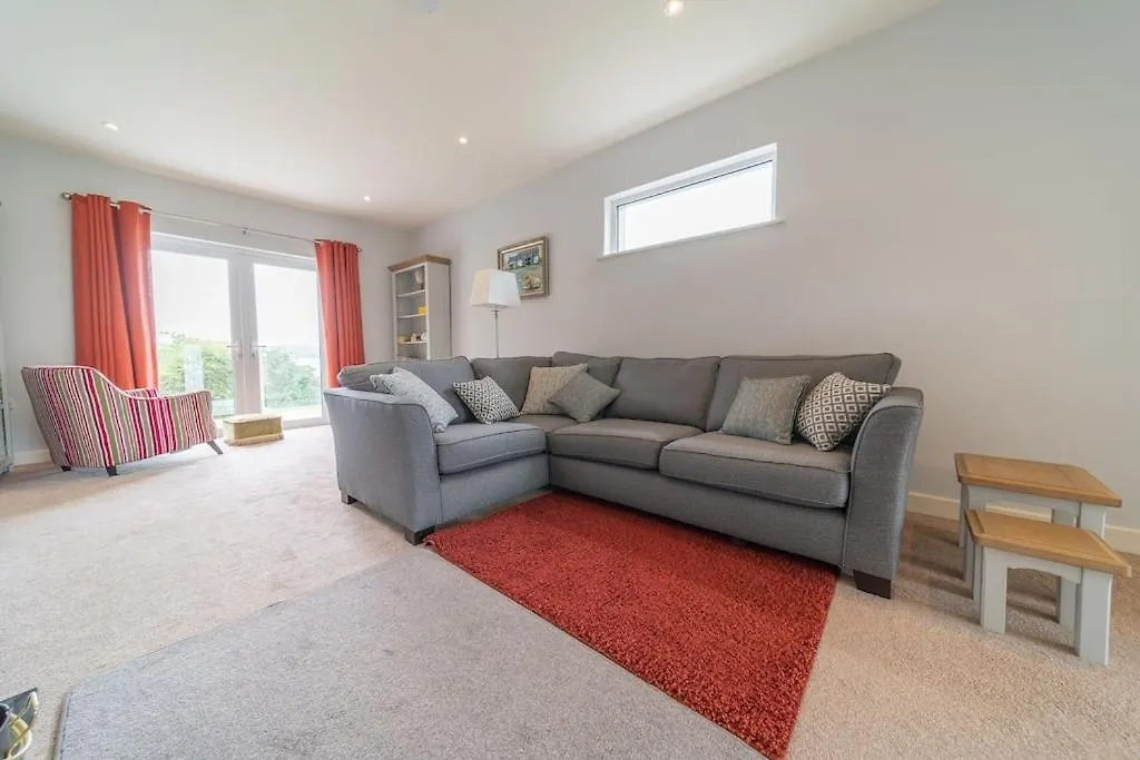 2 Bed Waterfront Property - Close To Courtmacsherry Cork 0*,